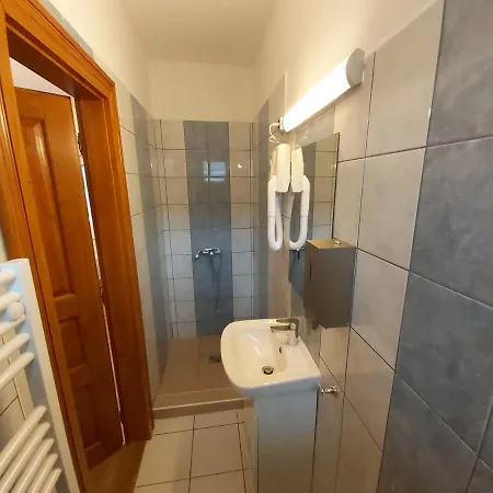 Mamutfenyo Panzio Couette-café