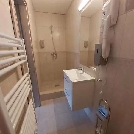 Mamutfenyő Panzió Panzió 4*