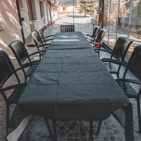 Mamutfenyo Panzio Bed & Breakfast